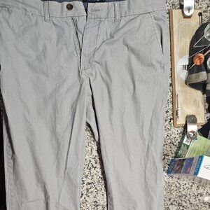 Tommy Hilfiger Men's Tailored Fit Chino Pants, Gray, 36x34